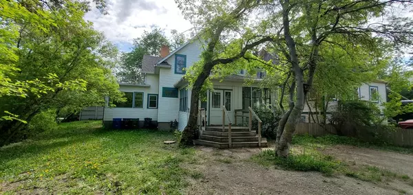 Red Deer, AB T4N 3X6,5527 49A AVE