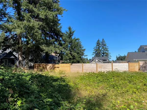 Comox, BC V9M 0C2,239 Weaver Pl