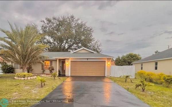 2207 SW Monterrey Ln, Port Saint Lucie, FL 34953