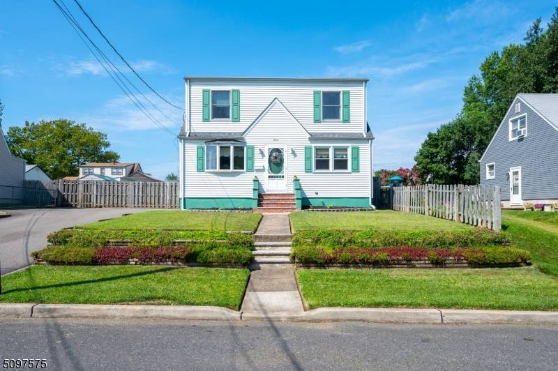 7 Donna St, East Brunswick Twp., NJ 08816