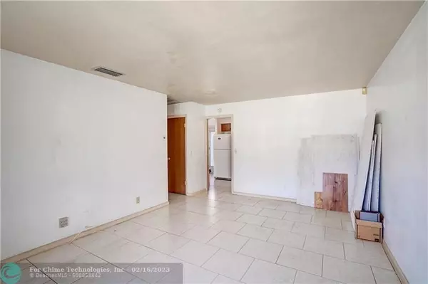 Riviera Beach, FL 33403,531 Silver Beach Rd  #3A