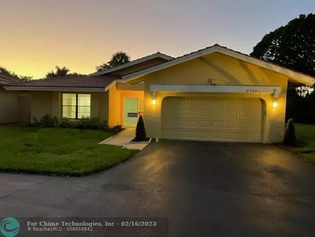 2738 Deer Creek Kelly Brooke Ln, Deerfield Beach, FL 33442