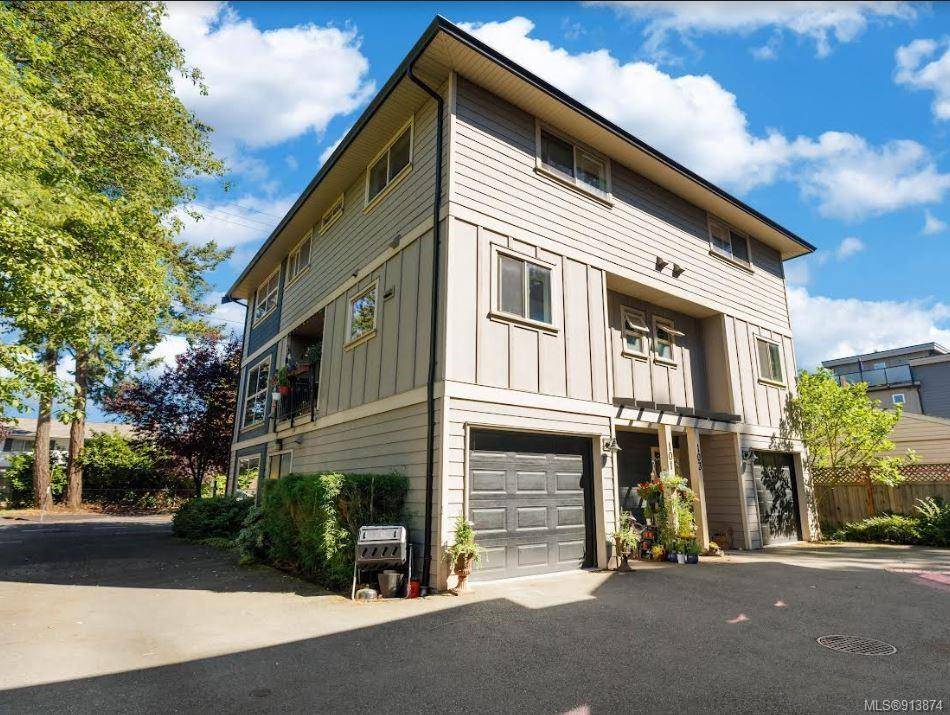 Langford, BC V9B 3V3,2710 Peatt Rd #101