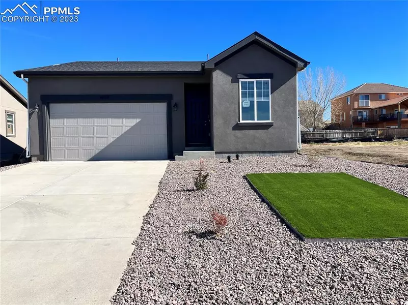 4702 Meadowlark LN, Pueblo, CO 81008