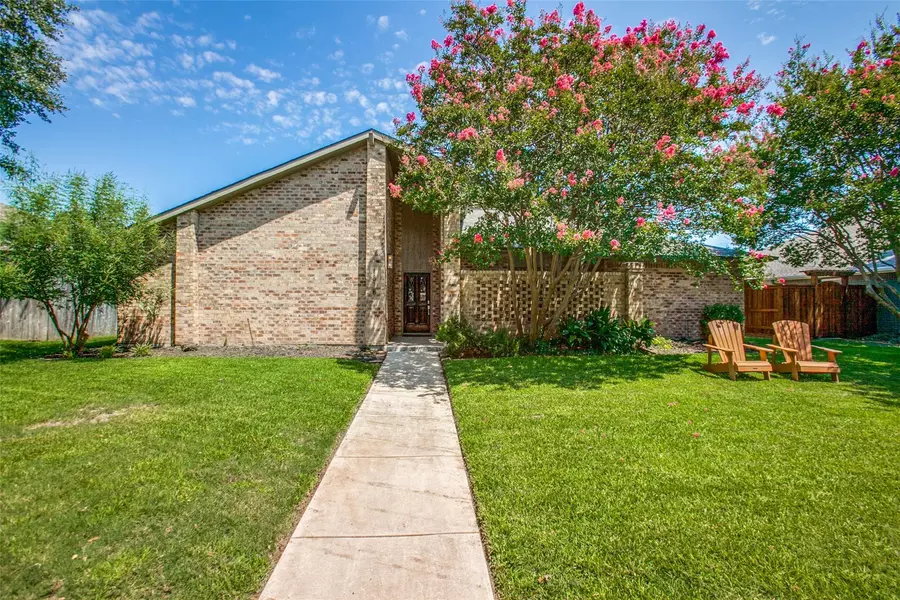 1318 Huntington Drive, Richardson, TX 75080