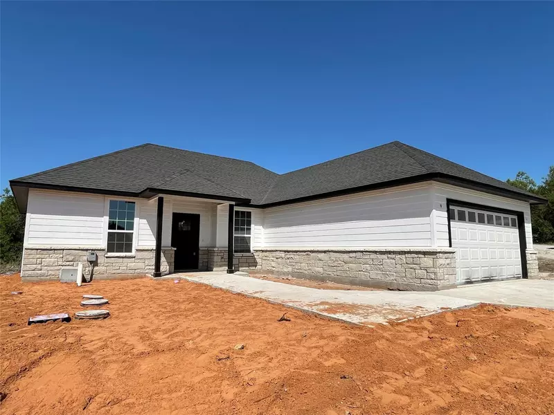 4820 Elizabeth Street, Granbury, TX 76048