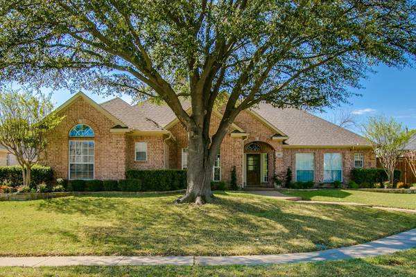 393 Sandhill Drive, Richardson, TX 75080