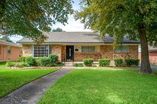 1240 Evergreen Drive, Richardson, TX 75080