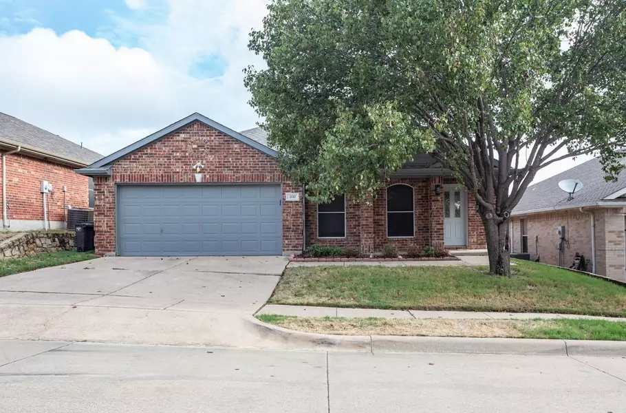 3717 Jade Street, Fort Worth, TX 76244