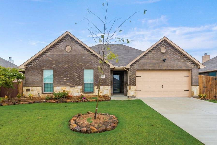 605 Long Prairie Drive, Royse City, TX 75189