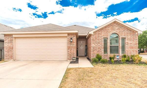 1500 Chama Drive, Fort Worth, TX 76119