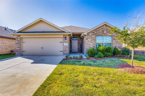 708 Walls Boulevard, Crowley, TX 76036