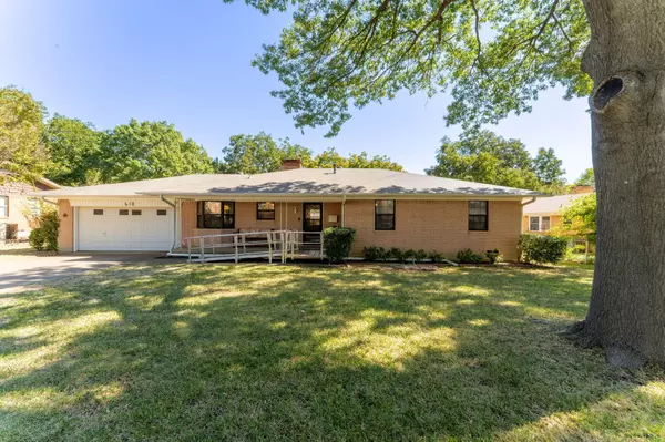 Desoto, TX 75115,610 Ray Andra Drive