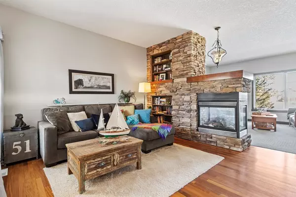 Airdrie, AB T4B3E3,136 Bayside LNDG SW