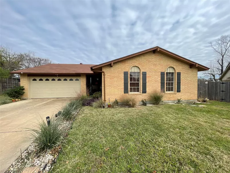 3400 Hacienda Circle, Irving, TX 75062