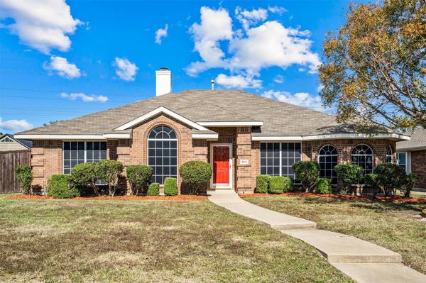 3811 Rosewood Lane, Sachse, TX 75048