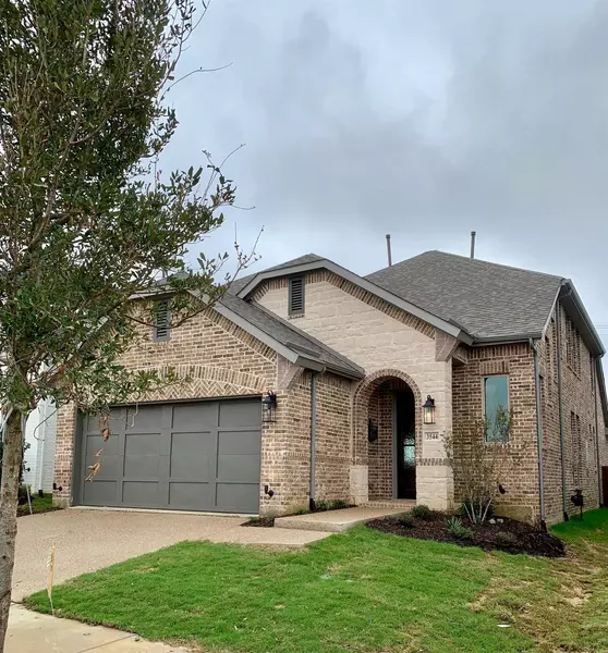 3544 Damsel Brooke Street, Lewisville, TX 75056