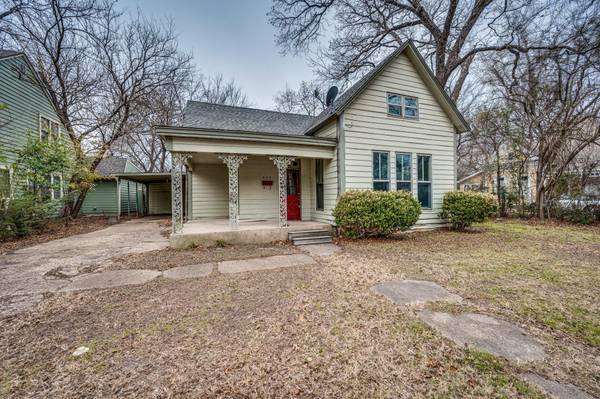 609 N Gaines Street, Ennis, TX 75119