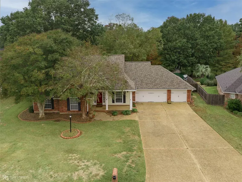 410 Country Club Drive, Benton, LA 71006