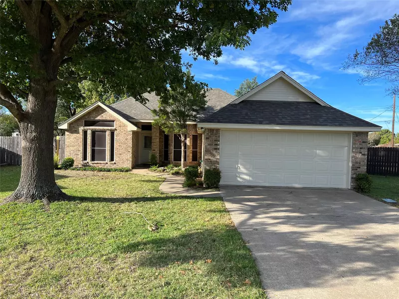 1305 S 5th Street, Midlothian, TX 76065