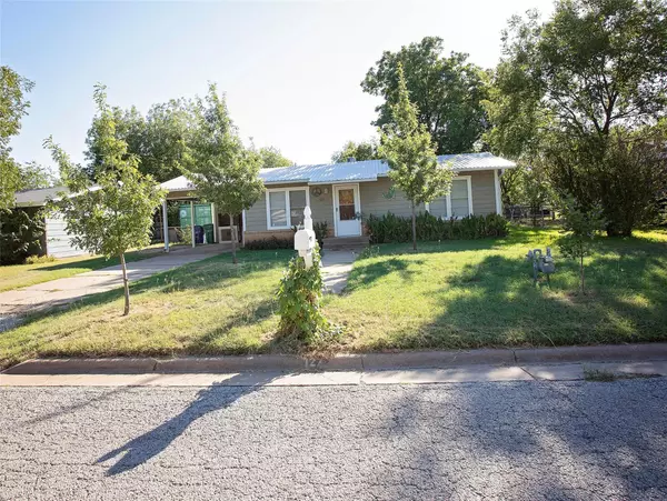 Graham, TX 76450,127 Gleese Street