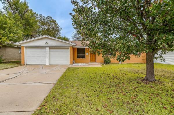 120 Wanda Way, Burleson, TX 76028