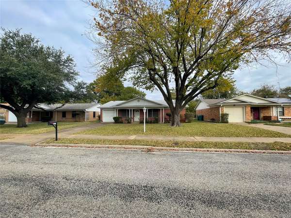 1811 W Hunt Street, Sherman, TX 75092