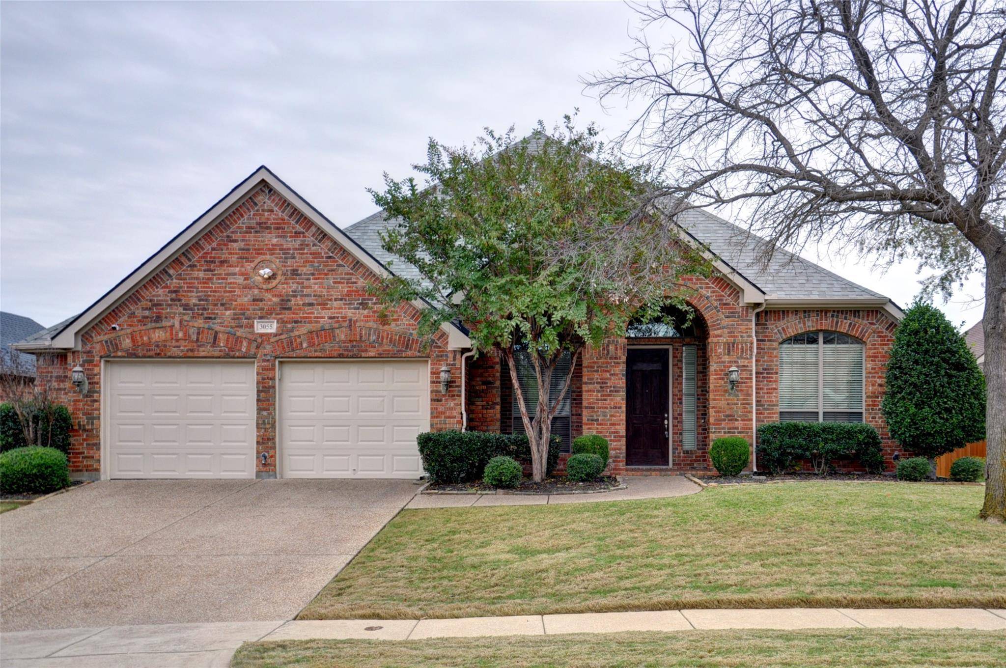 3055 Rosina, Grand Prairie, TX 75054