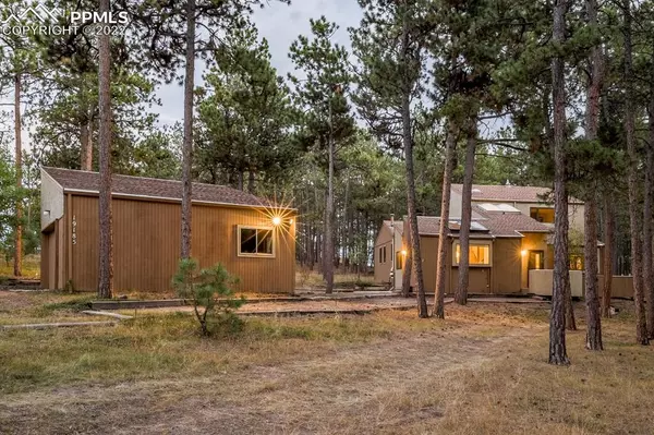 Monument, CO 80132,19185 Shadowood DR