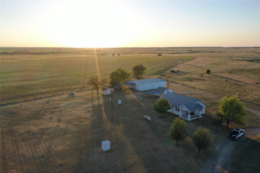 222 County Rd 357, Muenster, TX 76252