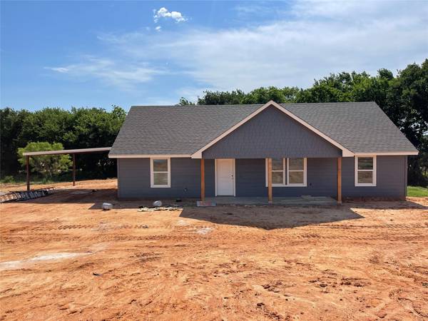 104 Spruce Tree Court, Poolville, TX 76487