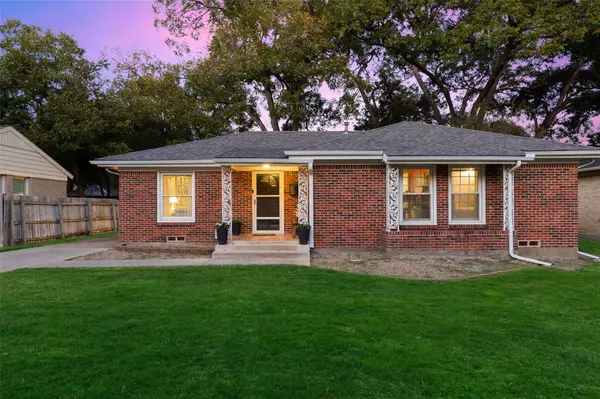 548 Kirkwood Drive, Dallas, TX 75218