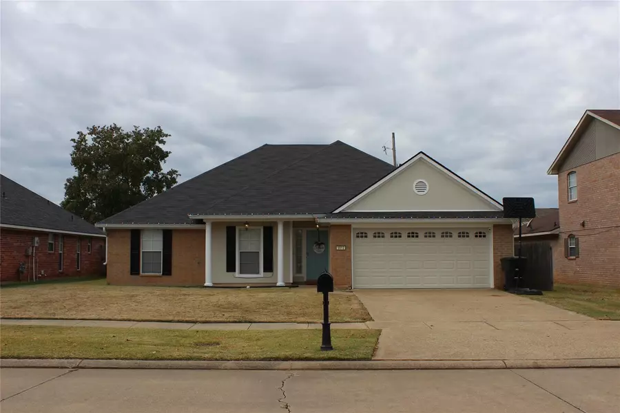 5012 General Polk Drive, Bossier City, LA 71112