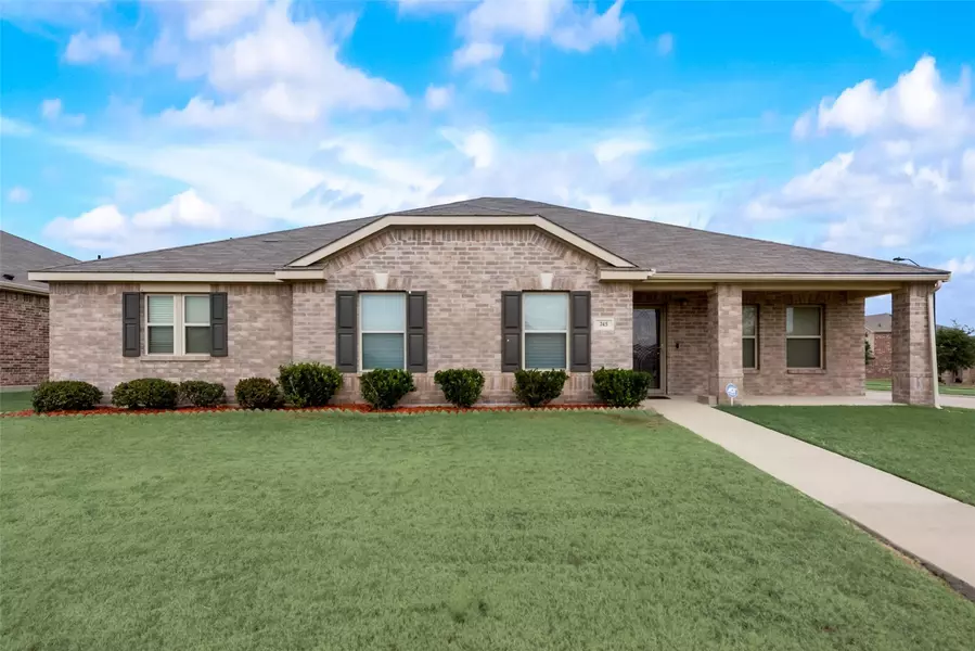 745 Jewelflower Drive, Desoto, TX 75115