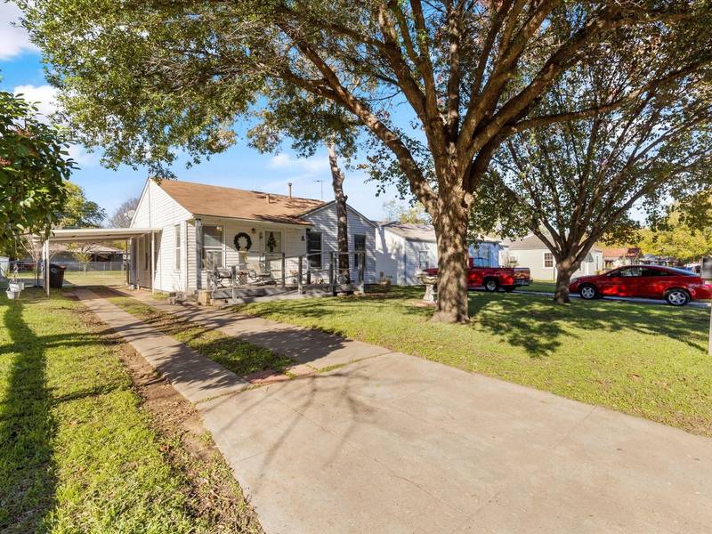 416 Turner Street, Cleburne, TX 76033