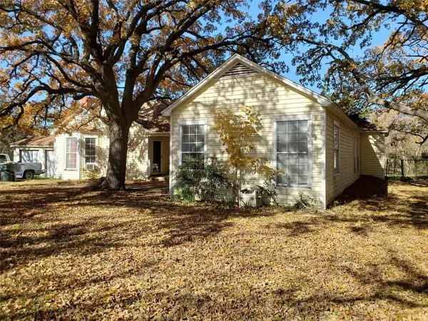 35 Vaughn Drive, Denison, TX 75020