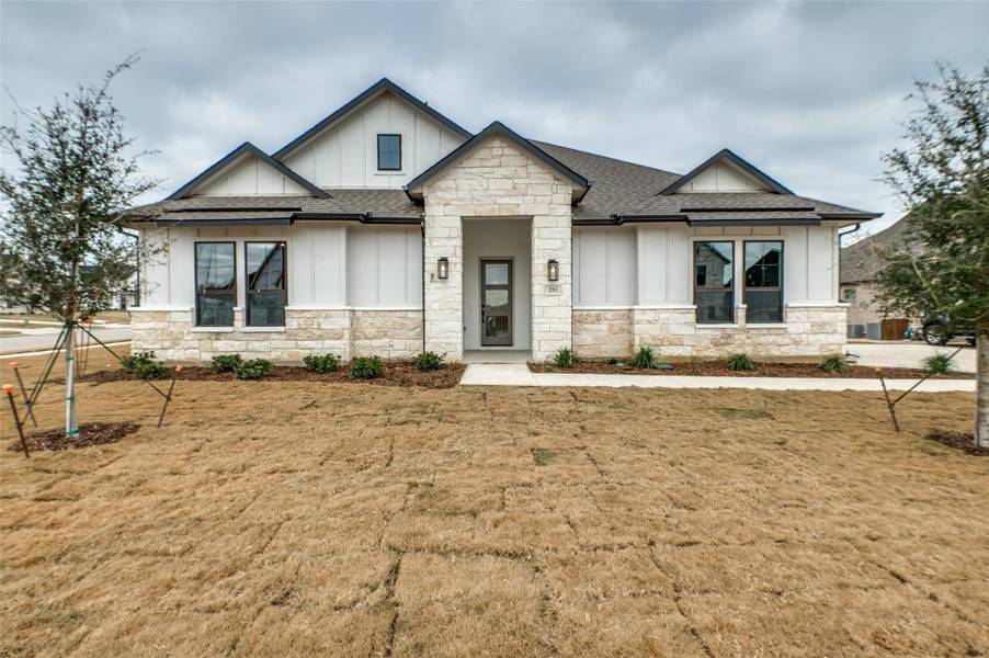 253 Carrington Drive, Argyle, TX 76226