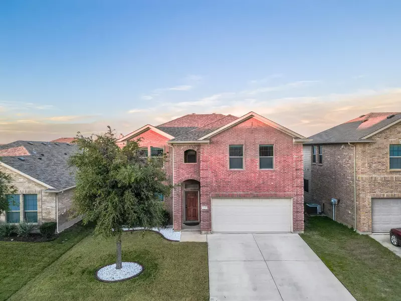 1637 Quail Grove Drive, Fort Worth, TX 76177