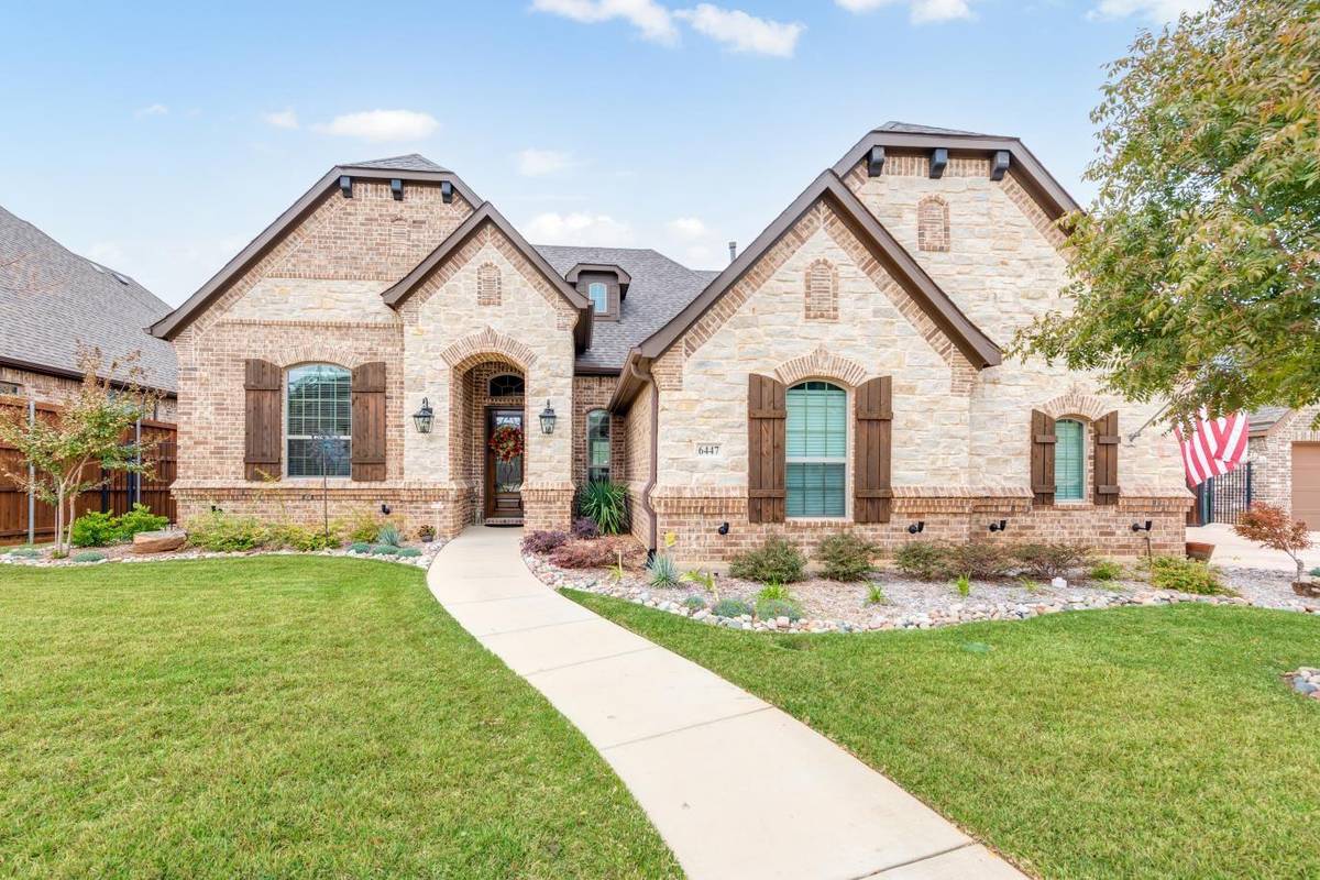 North Richland Hills, TX 76182,6447 Hawks Ridge Drive