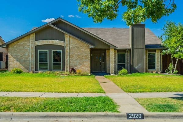 2920 Hamlett Lane, Flower Mound, TX 75028