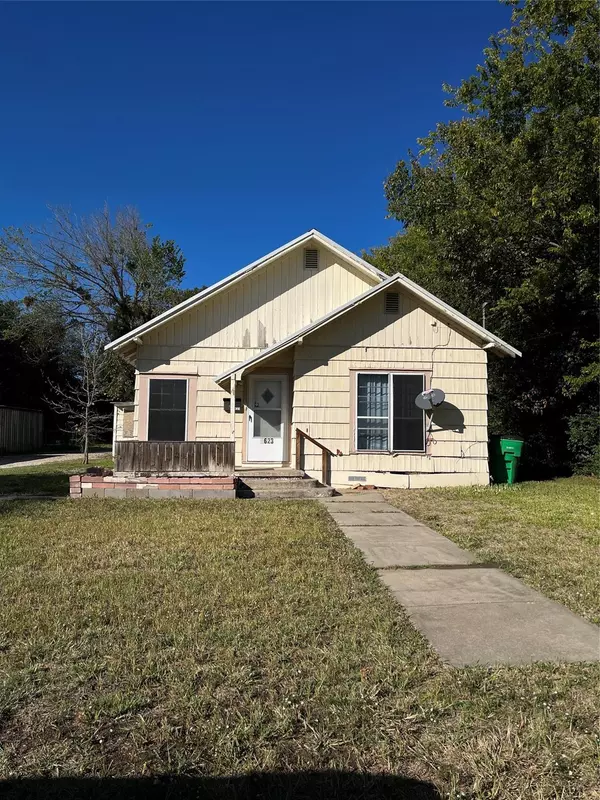 Gainesville, TX 76240,1623 Roy Street