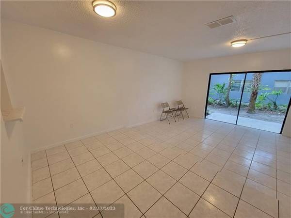 Coral Springs, FL 33065,8958 W Sample Rd  #8958