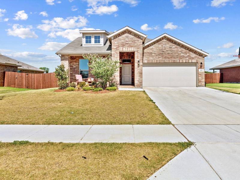 416 Skipper Lane, Azle, TX 76020