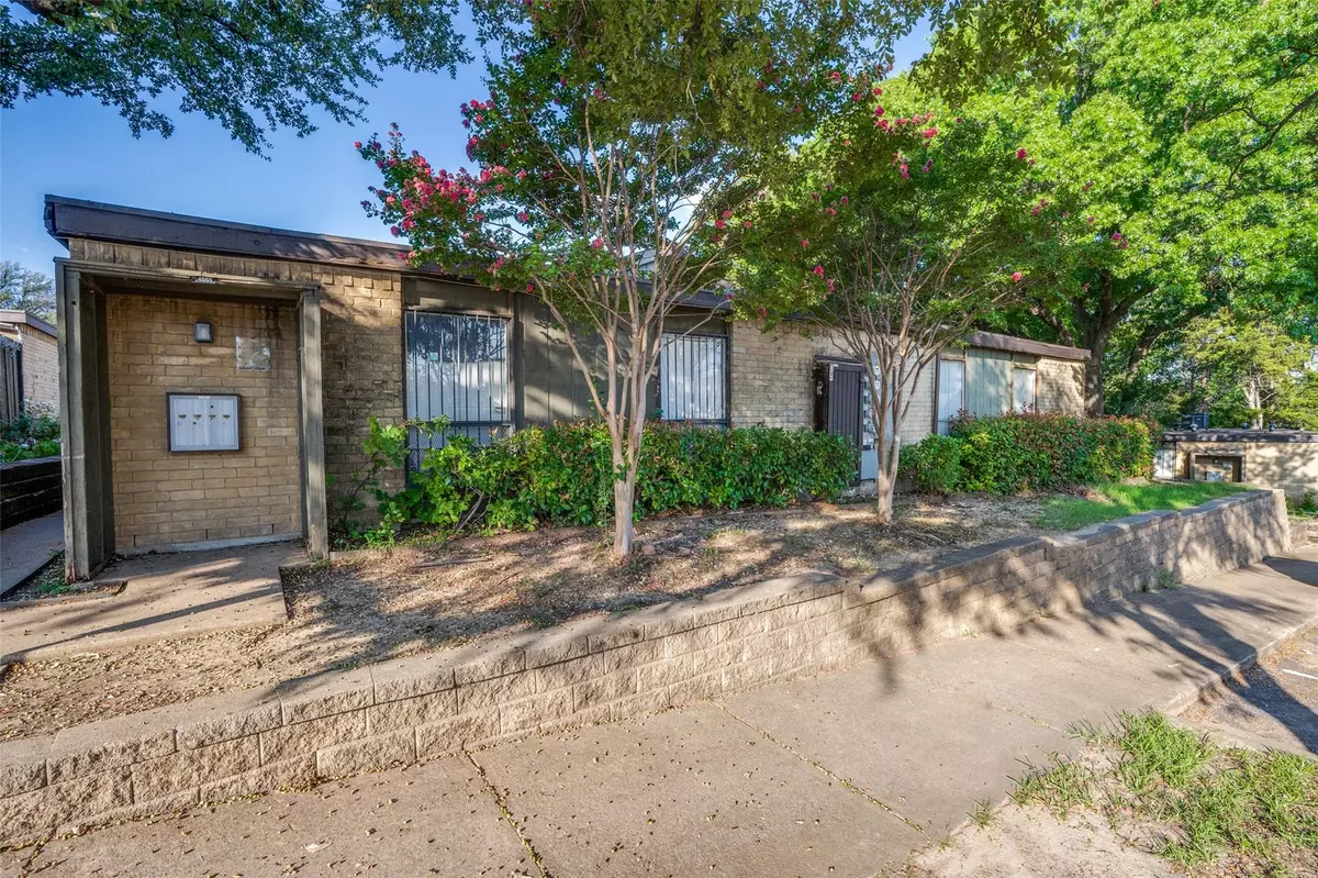 Dallas, TX 75236,4665 Country Creek Drive #1156