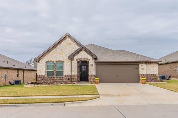 2552 Doe Run, Weatherford, TX 76087