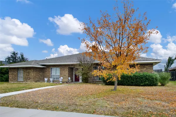 2416 Guerrero Drive, Carrollton, TX 75006