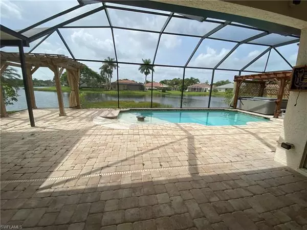 Fort Myers, FL 33913,13010 Shoreside CT