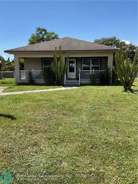 3117 SE 37th AVE, Okeechobee, FL 34974