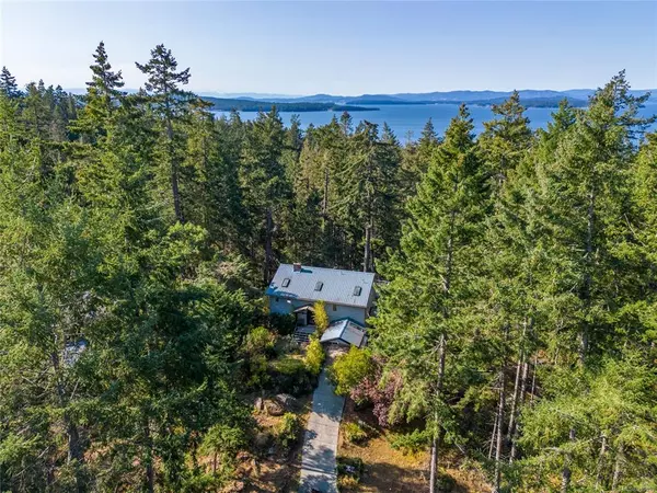 Pender Island, BC V0N 2M2,3773 Privateers Rd