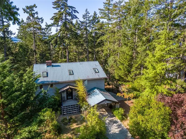 Pender Island, BC V0N 2M2,3773 Privateers Rd